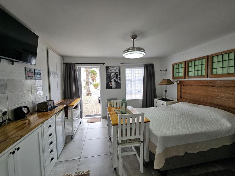 3 Bedroom Property for Sale in Golden Mile Western Cape